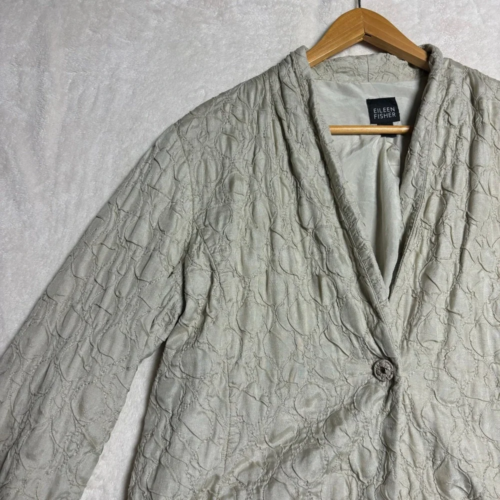 Eileen Fisher Womens Textured Jacket Beige‎ Button Front Size L Blazer Lagenook - Picture 3 of 14